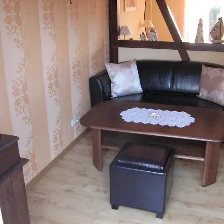 Ferienzimmer Huehnernest Hirtenweg 3 Apartment Zingst